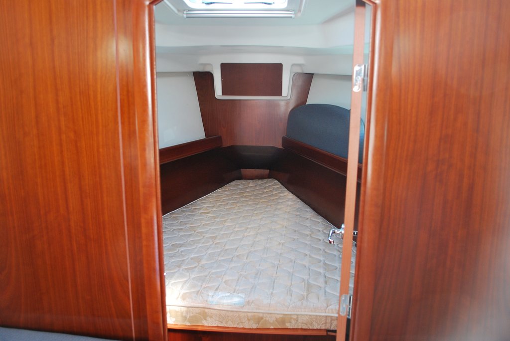 Forward berth flying dragon