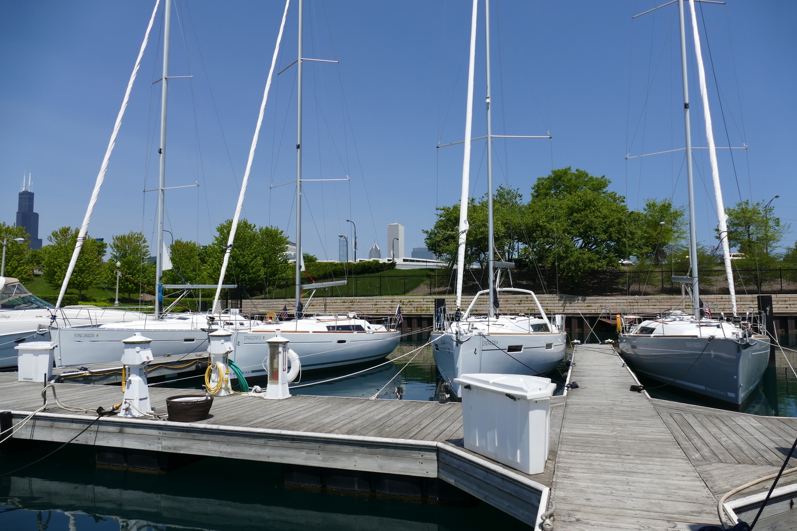 All yachts in 50 foot slips