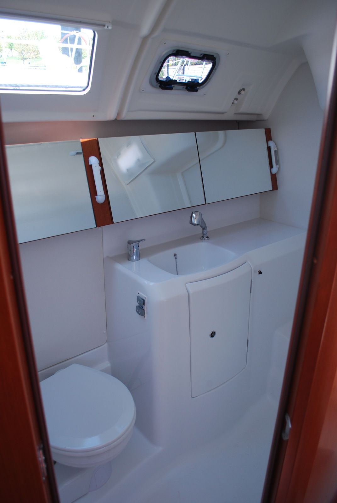 Silver dragon stand up shower